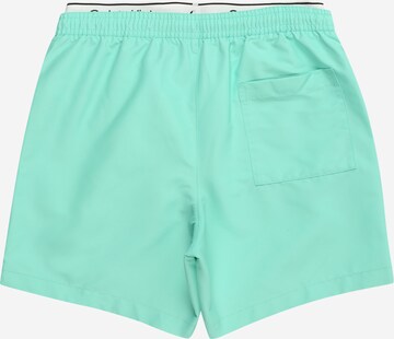 Calvin Klein Swimwear - Bermudas 'Meta Legacy' en verde