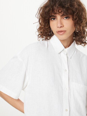 Camicia da donna di Abercrombie & Fitch in bianco