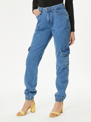 Urban Classics Tapered Cargojeans in Blauw: voorkant