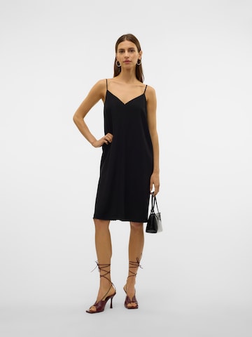 Robe 'VMDESME' VERO MODA en noir : devant
