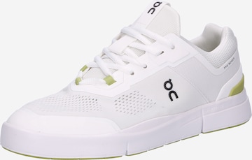 On Sneakers 'THE ROGER Spin' in White: front