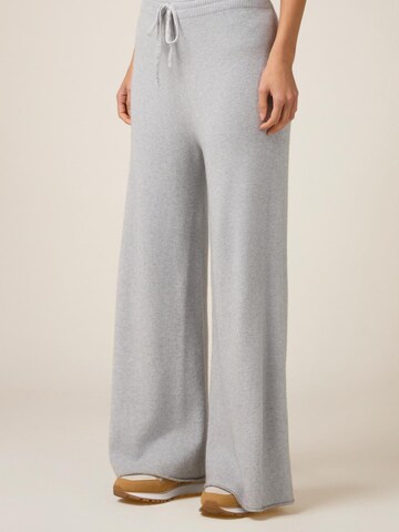 oltre Baggy Trousers in Grey