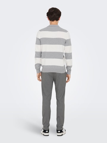 Pullover 'REX' di Only & Sons in grigio