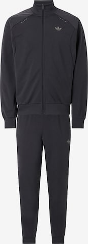 ADIDAS ORIGINALS Joggingdragt 'TECH ESS' i grå: forside