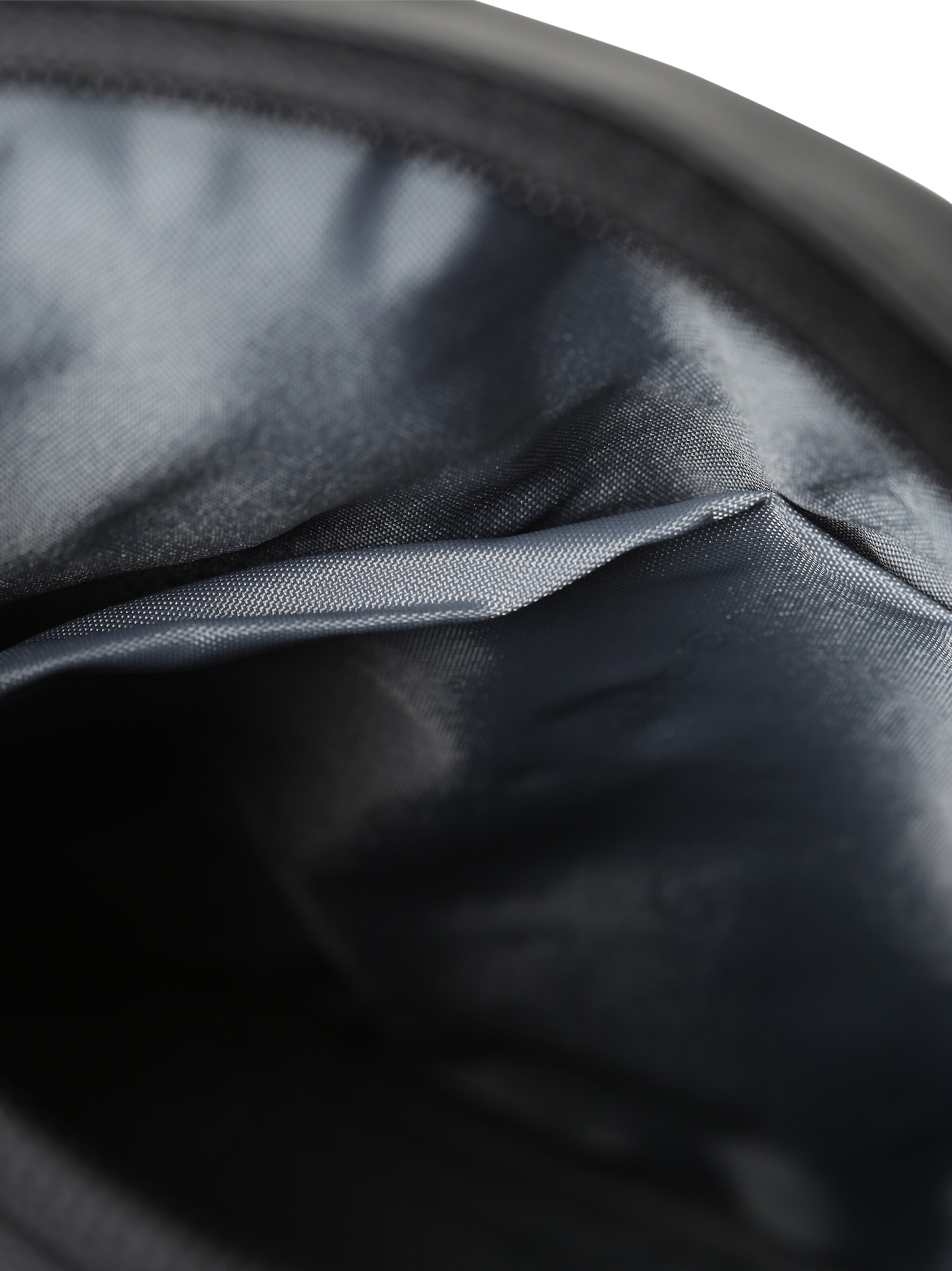 bugatti Schoudertas in Zwart