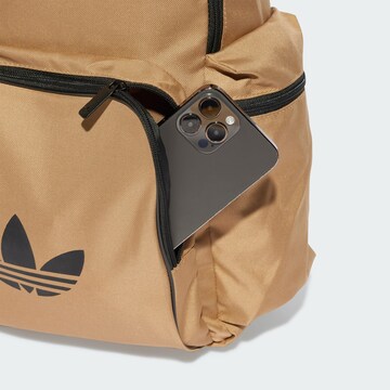 ADIDAS ORIGINALS - Mochila 'Adicolor' en marrón