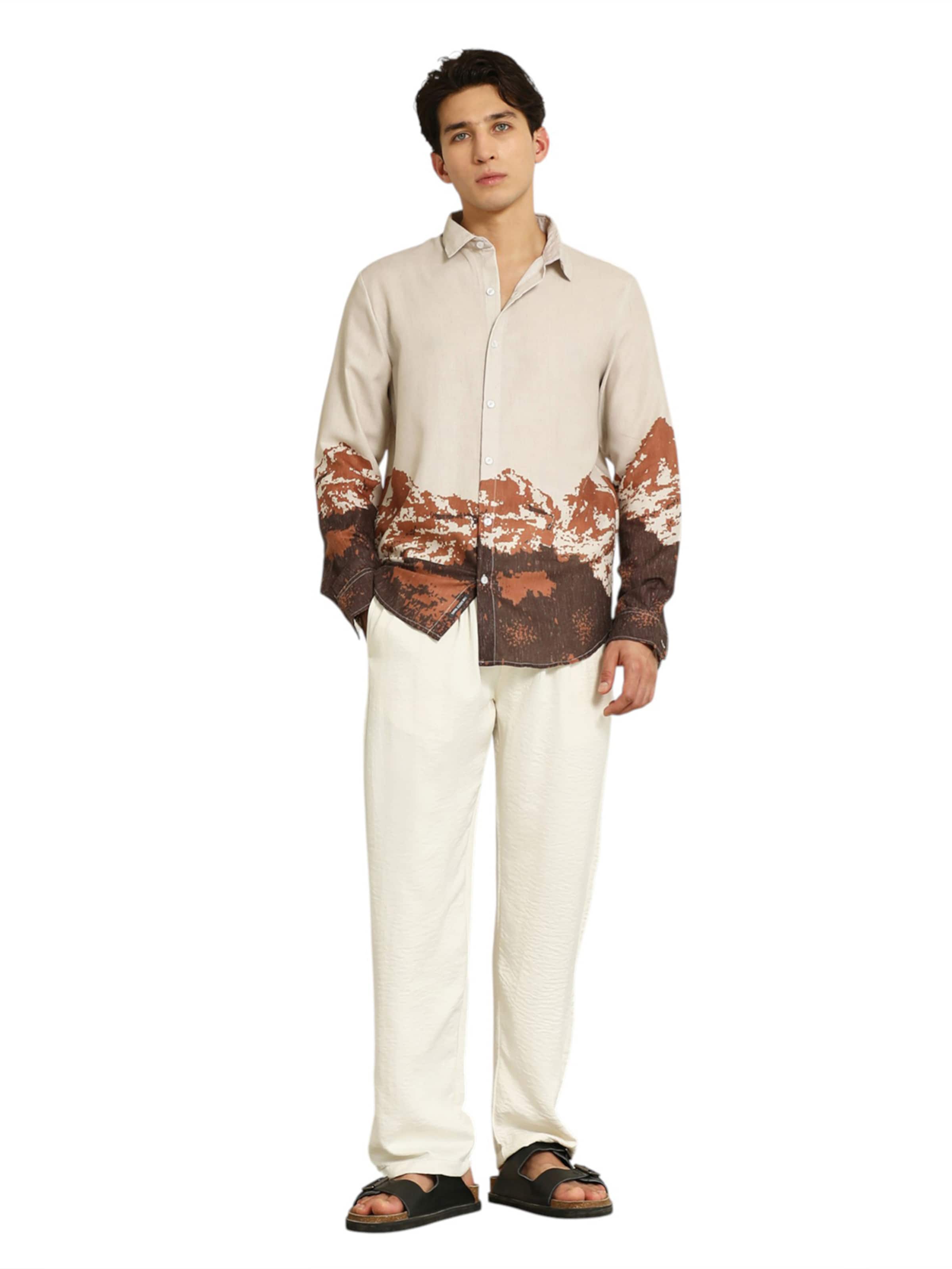 Campus Sutra - Ajuste regular Camisa 'Maren' en beige