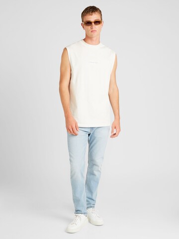 Tricou de la Calvin Klein Jeans pe alb