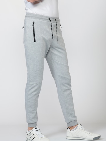 KOROSHI Tapered Trousers in Grey