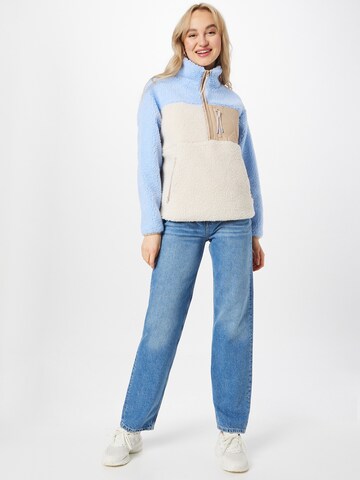 Gina Tricot Loosefit Jeans in Blau