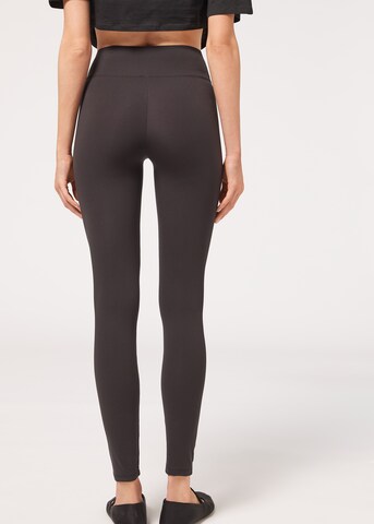 CALZEDONIA Skinny Leggings in Schwarz
