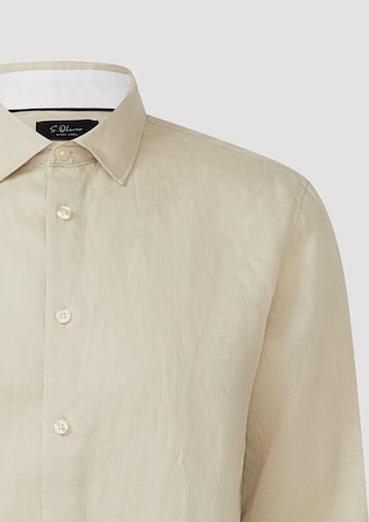 Coupe regular Chemise s.Oliver en beige