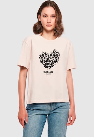 Merchcode Shirt 'Leopard Heart' in Pink: front
