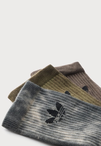 ADIDAS ORIGINALS Sokker i brun