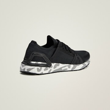ADIDAS BY STELLA MCCARTNEY - Zapatillas de running 'Ultraboost DNA' en negro