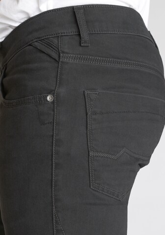 PIONEER Regular Jeans in Grey