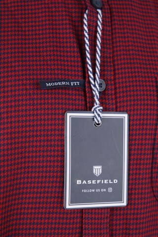 BASEFIELD Button Up Shirt in M in Red