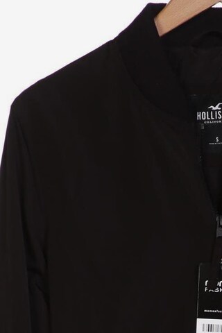 HOLLISTER Jacket & Coat in S in Black