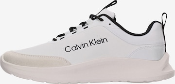 Calvin Klein Sneakers laag 'ESS' in Wit: voorkant