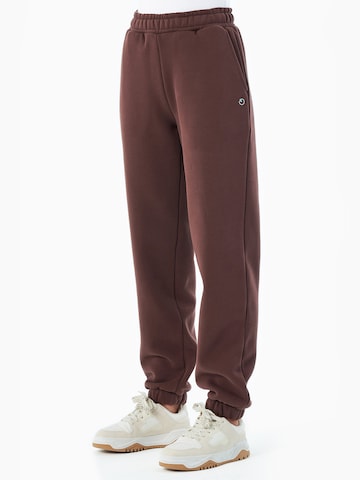 Organication Tapered Pants in Red