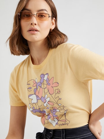 Iriedaily - Camiseta 'Line Blossom' en amarillo
