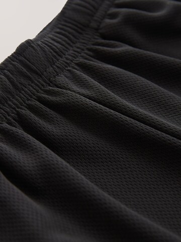 Regular Pantalon de sport Next en noir