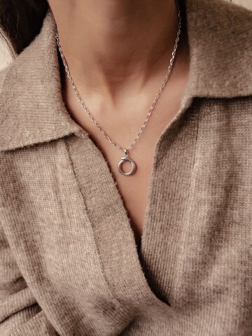 Collana 'Renewal' di Hey Happiness in argento: frontale