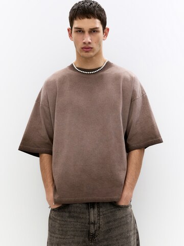 T-Shirt Pull&Bear en marron : devant