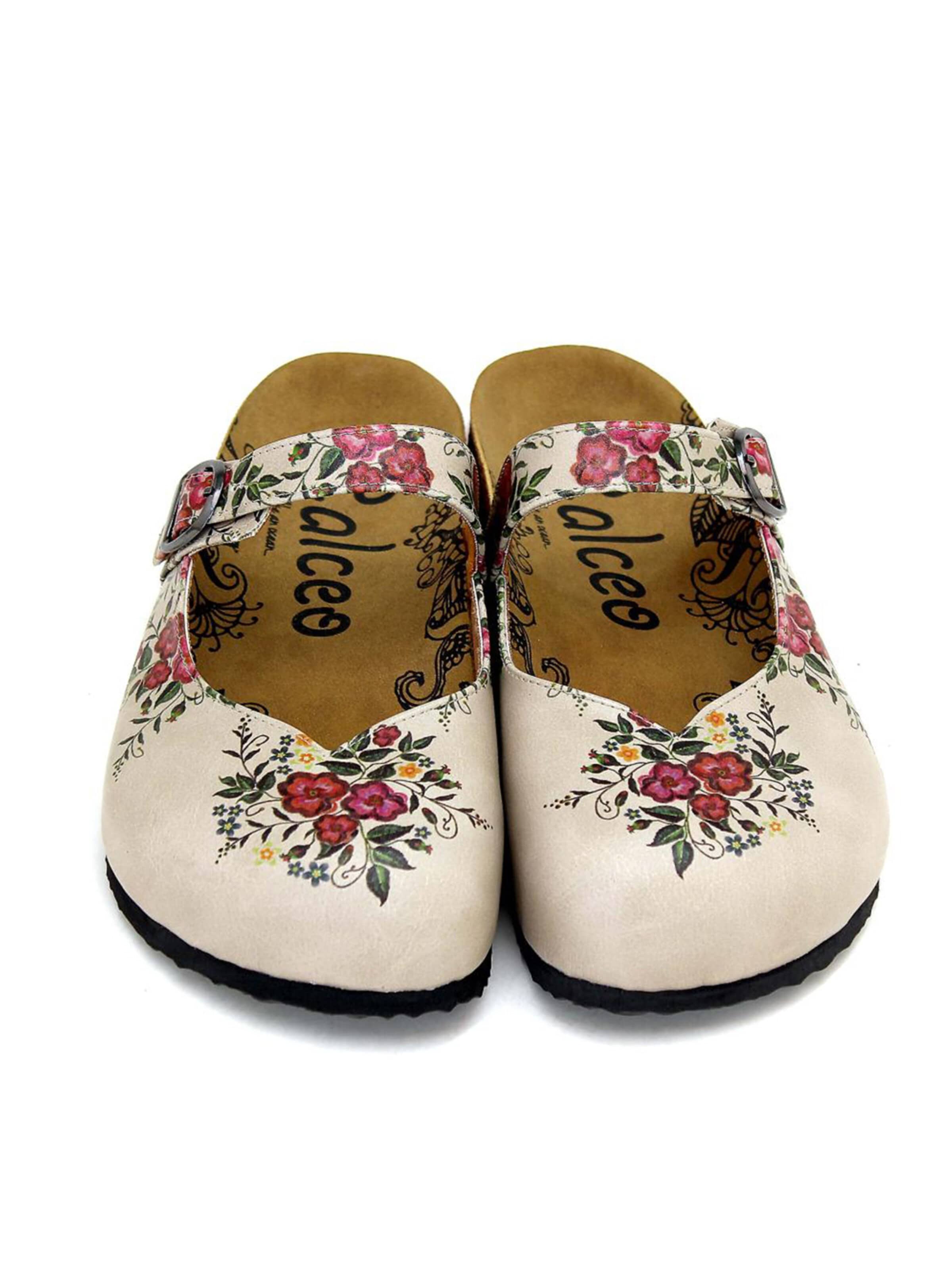 Goby Clogs 'Women Calceo Beige Clogs CAL2211 with flowers' in Beige
