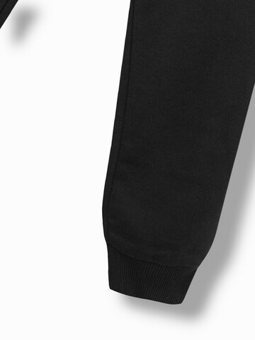 WINKIKI Regular Pants in Black