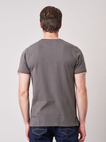 Deeluxe Shirt in Grau