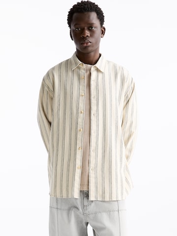 Pull&BearRegular Fit Košulja - bijela boja: prednji dio
