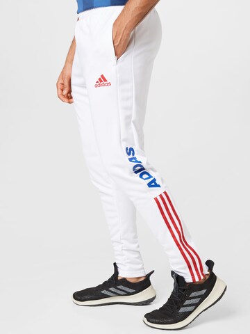 Coupe slim Pantalon de sport ADIDAS SPORTSWEAR en blanc