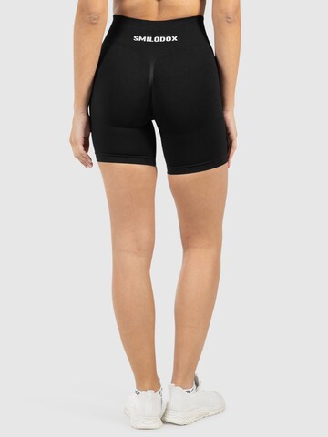 Smilodox Slim fit Sports trousers ' Scrunch Nomeli ' in Black