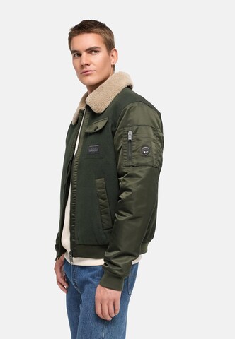 Veste mi-saison 'Somaeel XX' STONE HARBOUR en vert