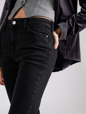 PIECES Loosefit Jeans 'KELLY' i svart