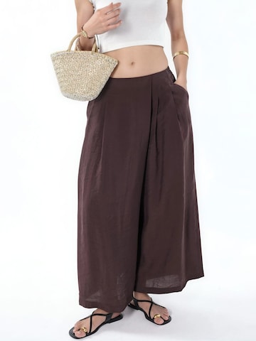 Wide leg Pantaloni di Hiccup in marrone: frontale