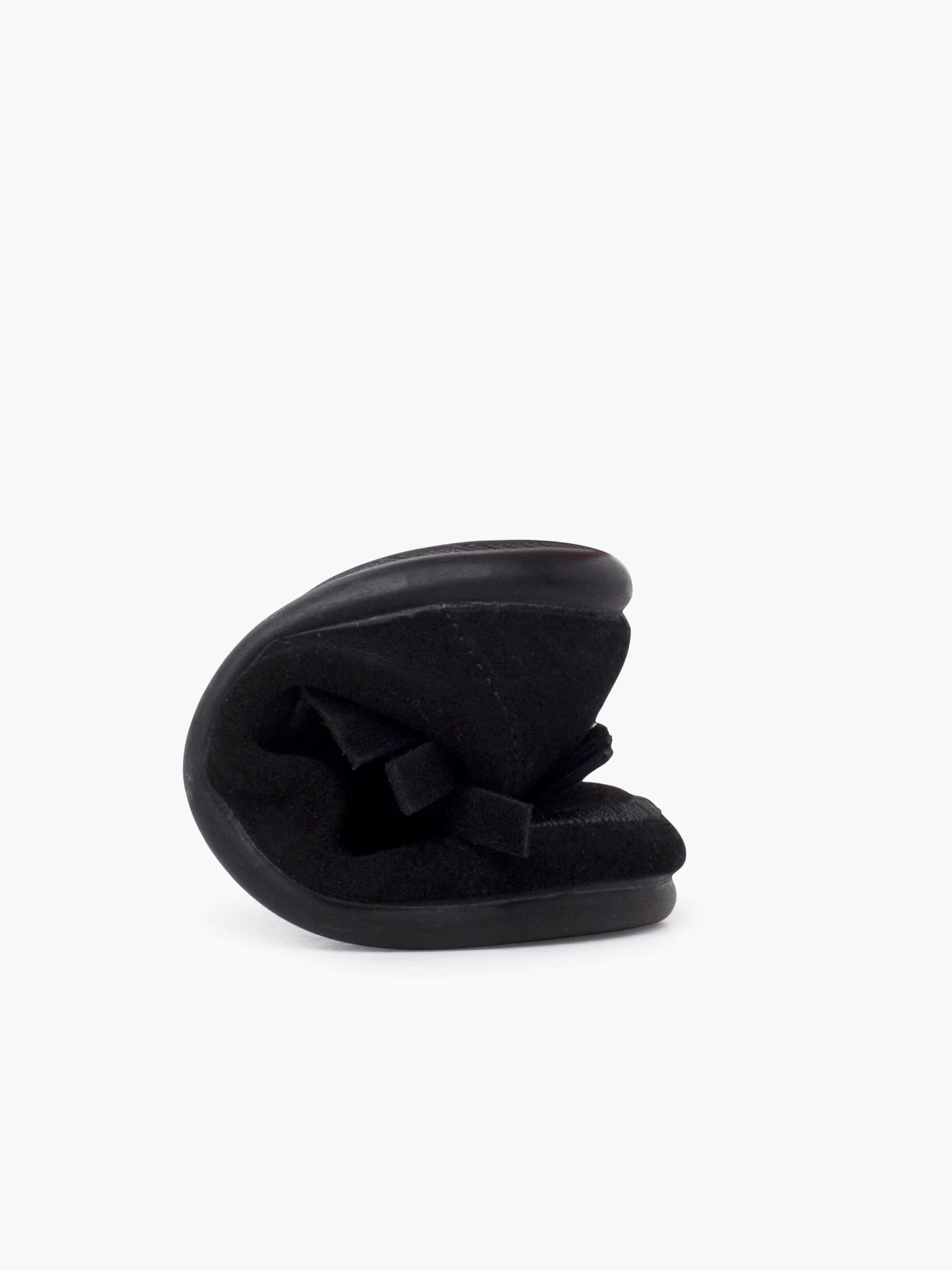 Pisamonas - Bota em preto