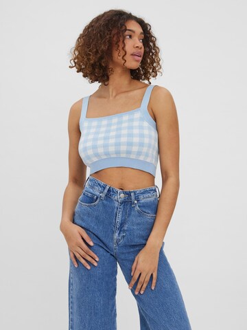 VERO MODA Gebreide top 'Gingi' in Blauw: voorkant