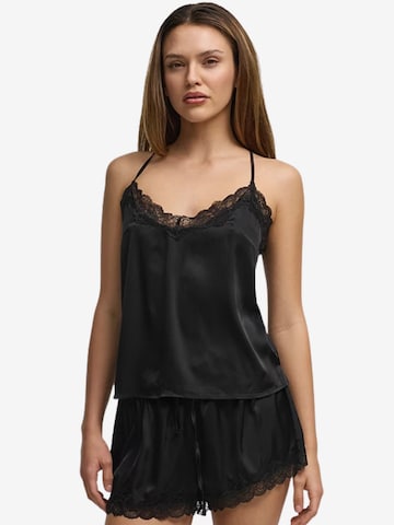 cfab (formerly creamy fabrics) Sovtröja 'Satin Cami Top mit Spitze' i svart: framsida