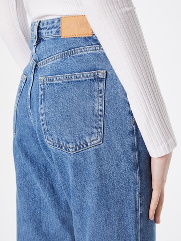 Monki Regular Jeans in Blauw