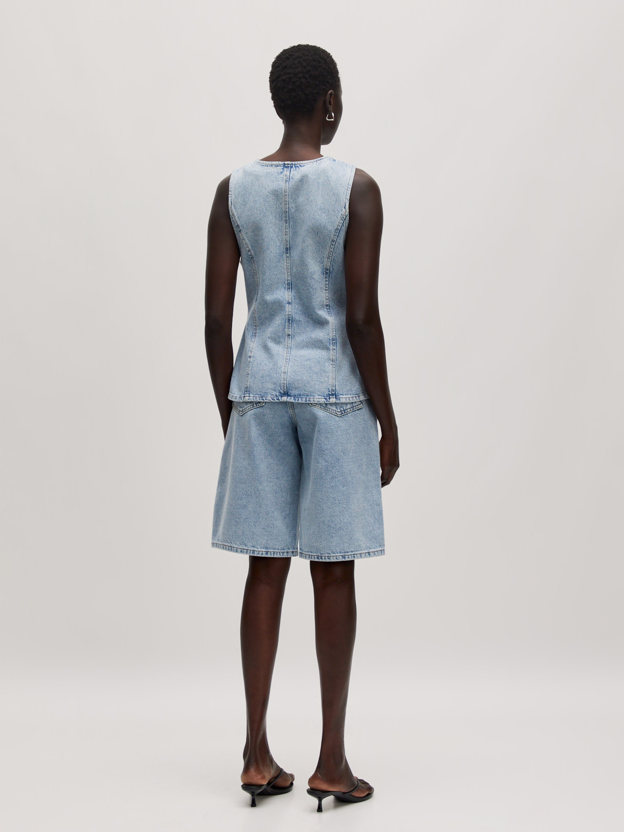 EDITED Produits Gilet 'Lyla' bleu clair