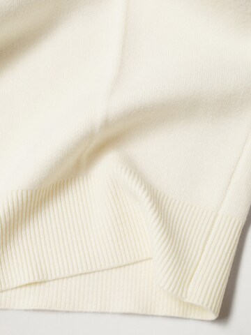 MANGO Sweter 'Sporter' w kolorze biały