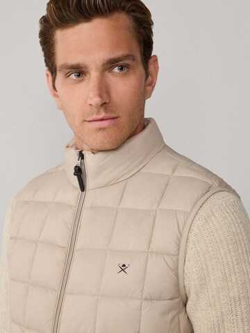 Hackett London Bodywarmer in Beige