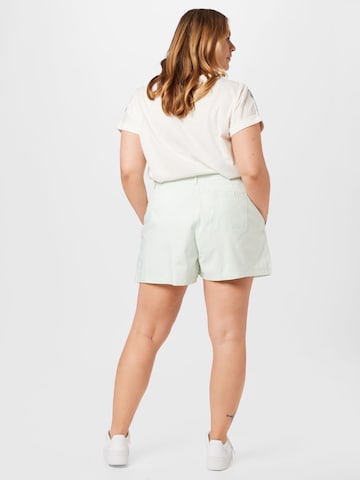 Reebok Loosefit Kalhoty 'CL WOMENS TREND SHORT' – zelená