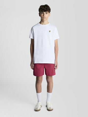 Lyle & Scott Swimming shorts in Red: front