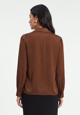 usha BLACK LABEL - Blusa en marrón