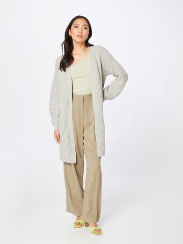 Cardigan 'MATILDA' ONLY en gris : devant