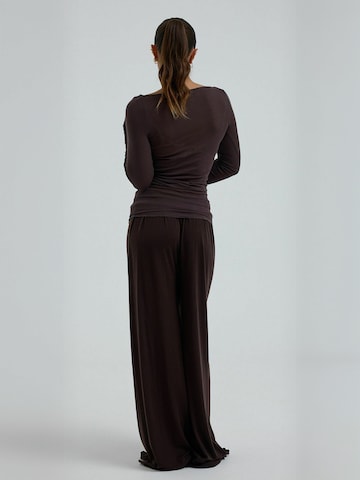 Seamless Basic Top ' Cotton ' in Bruin