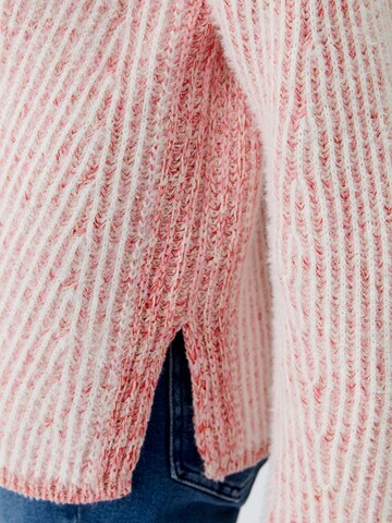 OUI Pullover in Pink